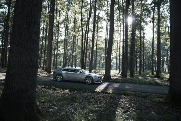 Peugeot_Exalt_Paris_2014